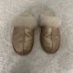 UGG SCUFFETTE 2 SPARKLE METALLIC SOFT GOLD SLIPPERS